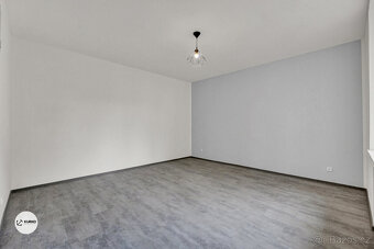 Bytová jednotka o dispozici 1+1+ komora, 40 m2 v cihlovém do - 4