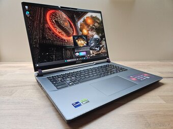 17,3" 240HZ QHD+_MSI VECTOR 17 HX_i9-13980HX_RTX 4090 16GB - 4