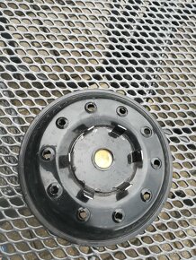 Středový kryt kola na Cadillac, prumer 16 cm - 4