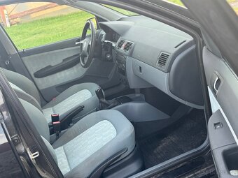 Škoda Fabia 1.4 16v Klimatizace, Vyhřívaná sedadla, Tažné - 4
