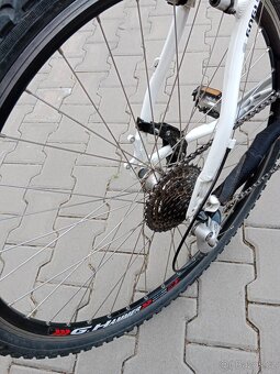 Crossové kolo Maxbike C 400 - 4