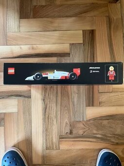 Nové Lego Icons 10330 McLaren MP4/4, Ayrton Senna - 4