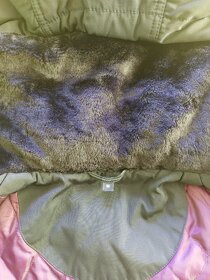 VEL. M Dámský černý delší prošívaný kabát - 4