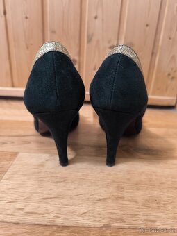 Černé semišové lodičky Tamaris,vel.40 - 4