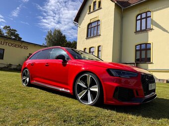 Audi RS 4 - 4
