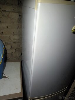 Lednička Whirlpool - 4