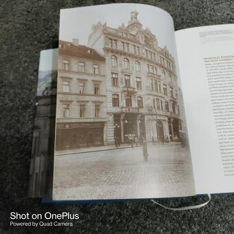 Kniha- Sídlo České národní banky v Praze vydání v roce 2022 - 4