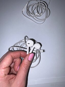 iPhone sluchátka s jackem USB A - 4