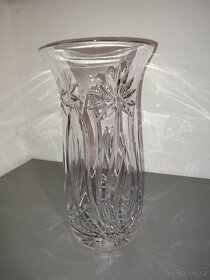 Váza z broušeného skla - 4