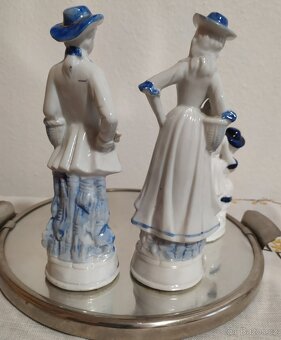 Nabízím tři porcelánové figurální sošky- Dáma s pánem - - 4