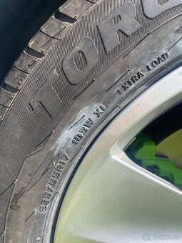 Letní pneu— 235/55 R17 103W - 7mm, DOT 01/22 - 4