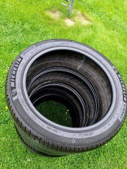 Michelin Primaci 235/45 R20 - 4