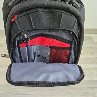 Batoh WENGER Carbon 17", černý - 4