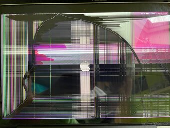 MacBook Pro 13” – plně funkční, vadný displej a baterie - 4