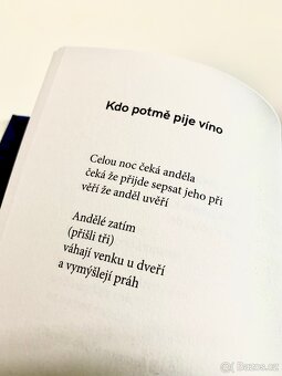 Jan Skácel, Kdo pije potmě víno - 4