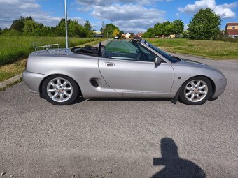 MG F 1,8i - 4
