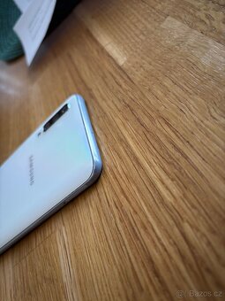 Galaxy A50 White - 4