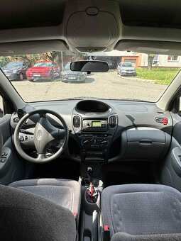 Prodám Toyotu Yaris Verso - 4
