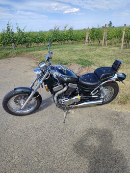 Suzuki Intruder VS 1400 - 4