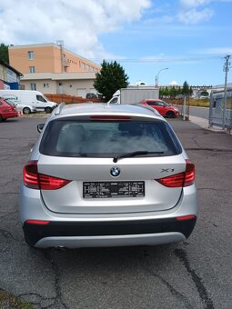 BMW X1 2.0d 130kw x-drive - 4