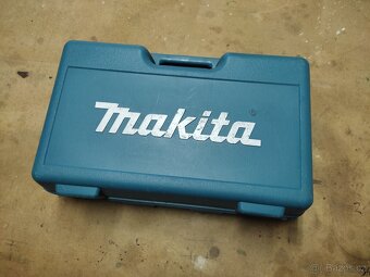 Makita 9558HNR úhlová bruska 125 mm, 840W - 4