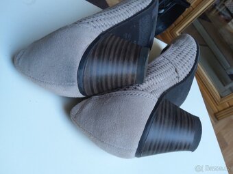 Krásné kožené lodičky vel. 4 1/2 H na jaro - 4