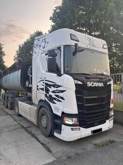 Řidič kamionu CE, denní návraty_plat_70 tis, Pha 9 sklápěčka - 4