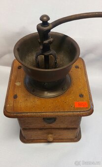 Mlýnek na kávu - 4