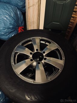 265/65 R17  6x139.7 - 4