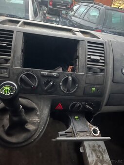 VW Transporter T5 1.9 BRR 62KW 2007 díly z vozu - 4