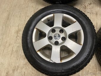 ALU KOLA ŠKODA R15 5x112 SE ZIMNÍMI PNEU BARUM 195/65R15 - 4