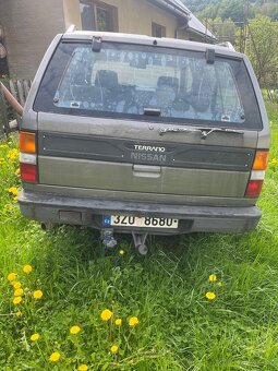 Nissan Terrano - 4