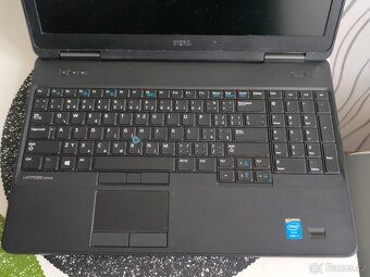 DELL Latitude E5540 - 4