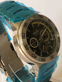 Ellesse 42mm Split Time Chronograph 200m WR, PC 8900,- - 4