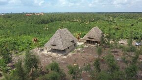 ZANZIBAR - stavebný pozemok 4700 m2 NA BREHU OCEANU - 4