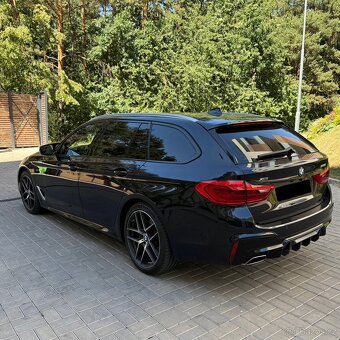 BMW 540i XDRIVE M-PACKET,TOP,KRÁSNÁ VÝBAVA - 4