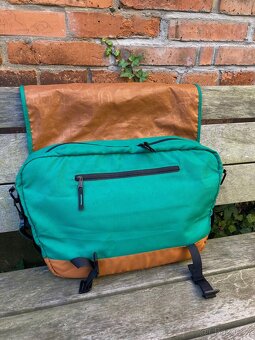 Taška Messenger Burton Flint - 4