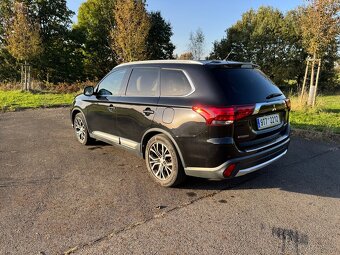 Outlander Mitsubishi - 4