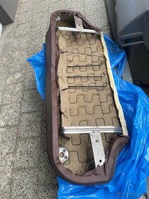 Nová sedadla nevim přesně asi Lada 2105 - 4