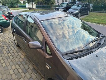 Toyota prius 1.5 hybrid - 4