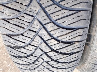 215/65/16 98v Trazano - celoroční pneu 4ks - 4