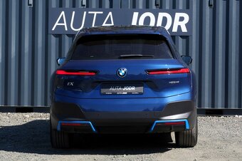 BMW IX 40 xDrive 240 kW, Masáže, Panorama, H/K, Záruka - 4