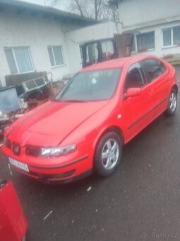 Prodám Seat Leon 1.6 MPI na opravu - 4