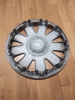 1 kus poklice Ford Focus II. (15") - 4