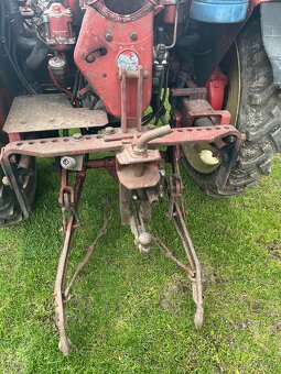 traktor s vyklápěcím valníkem - 4