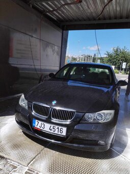 BMW 325i E90 2005 - 4