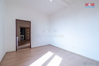 Prodej bytu 1+1, 35 m², Ostrava, ul. Nádražní - 4