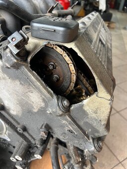 Motor BMW M60 M62 v8 na díly nebo celek i s převodovkou - 4