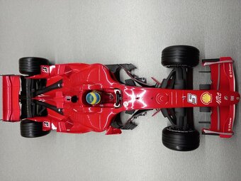 F1 FERRARI F2007 2007 FELIPE MASSA HOTWHEELS 1:18 - 4