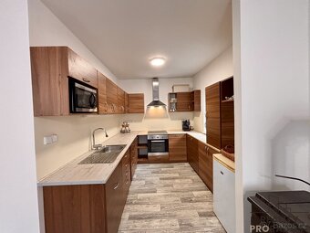 Prodej chaty 4+kk 133 m2, pozemek 728 m2, k celoročnímu bydl - 4